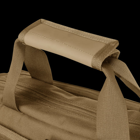 Close-up of the Condor Elite Metropolis Briefcase’s padded handle, showcasing Condor’s sturdy stitching, zipper, and durable straps.