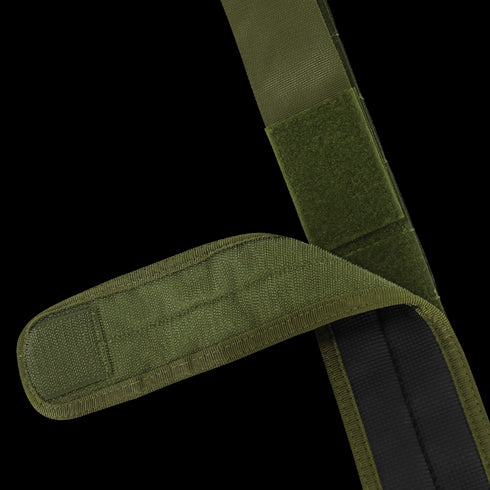 Close-up of the Condor LCS Cobra Gun Belt in MultiCam: green fabric strap with Velcro fastenings, partially open to reveal hook-and-loop closure and black inner lining—perfect for EDC or military use.