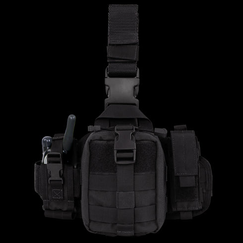 The Condor EMT Leg Rig features adjustable straps, a front pouch, side compartments, and a visible radio antenna slot—making it ideal for bushcraft adventures or use at the shooting range.