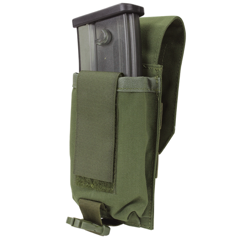 The Condor Universal Rifle Mag Pouch in MultiCam Black securely holds one metal magazine with a flap and Velcro closure—ideal for everyday carry or first responders.