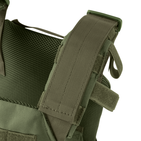 Close-up of the Condor Sentry Plate Carriers olive green shoulder strap, featuring reinforced stitching, mesh lining, and adjustable Velcro fasteners.