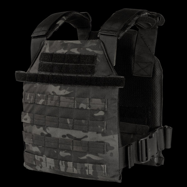 The Condor Sentry Plate Carrier in MultiCam Black features adjustable straps, front MOLLE webbing, and a side-release waist buckle for secure fit and utility.