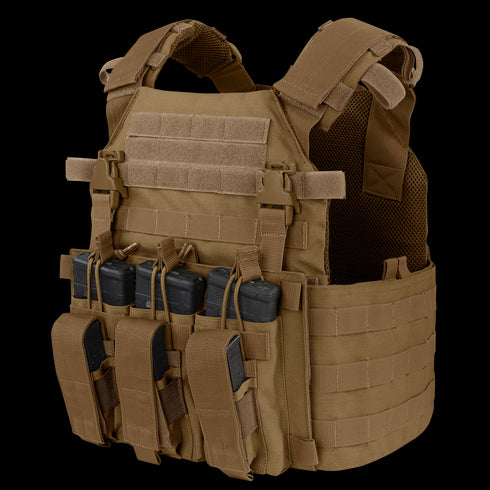 Condor Vanquish Plate Carrier in tan features a modular design with multiple pouches for black rifle magazines, displayed on a white background.