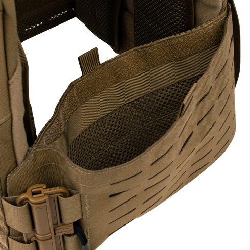 Close-up of the Condor Vanquish RS Plate Carrier highlighting its mesh interior lining, adjustable strap, and side buckle fastener.