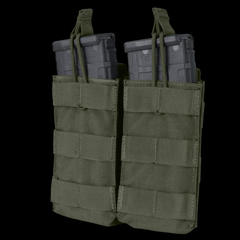 The Condor Double M4/M16 Open-Top Mag Pouch in green holds two black rifle magazines securely with straps—perfect for bushcraft enthusiasts or law enforcement professionals.