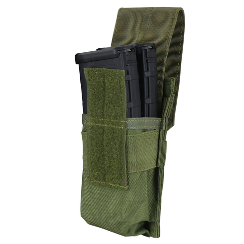 The Condor Single M4 Mag Pouch in MultiCam holds one rifle magazine, secured with a flap and hook-and-loop fastener—ideal for tactical use.