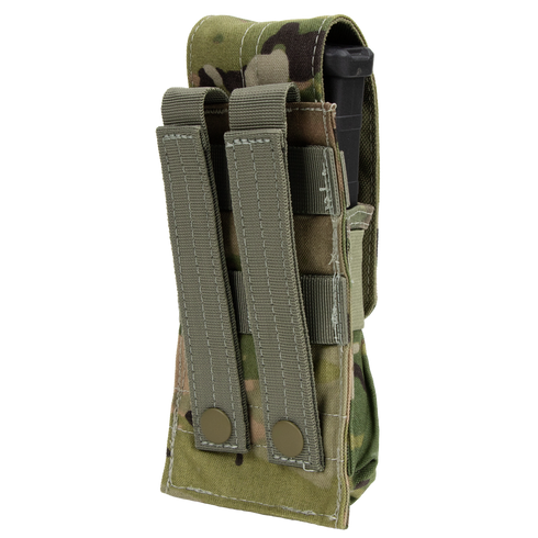 The Condor Single M4 Mag Pouch in Scorpion OCP features two vertical straps with snap buttons and securely holds a black magazine inside.