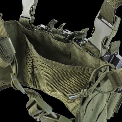 Close-up of a Condor Recon Chest Rig in Multicam, featuring mesh pocket, adjustable straps, buckles, and pouches—perfect for bushcraft or outdoor use.