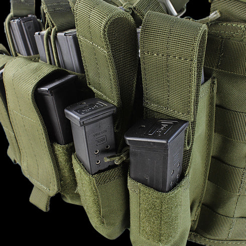 A close-up of the Condor Recon Chest Rig in MultiCam Black shows its pouches holding rifle magazines, ideal for law enforcement and military use.