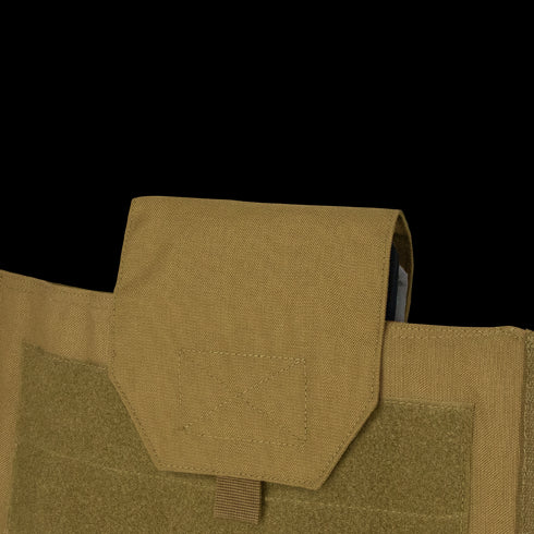 Close-up of a tan tactical pouch with flap closure, securely attached to the Condor Modular Operator Plate Carrier Gen II in MultiCam Black—a must-have for demanding tactical missions.