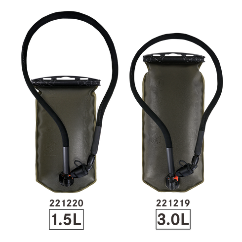 Two Condor Torrent Reservoir Gen II hydration bladders are shown: a 1.5L model (221220) and a 3.0L model (221219), each equipped with a drinking tube.
