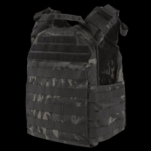 The Condor Cyclone Plate Carrier in MultiCam Black features multiple attachment points and adjustable shoulder straps, offering secure gear carriage and protection.