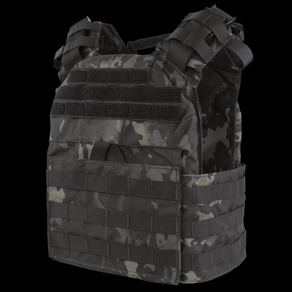 The Condor Cyclone Plate Carrier in MultiCam Black features multiple straps, pouches, and Velcro panels, designed for efficiently carrying equipment.