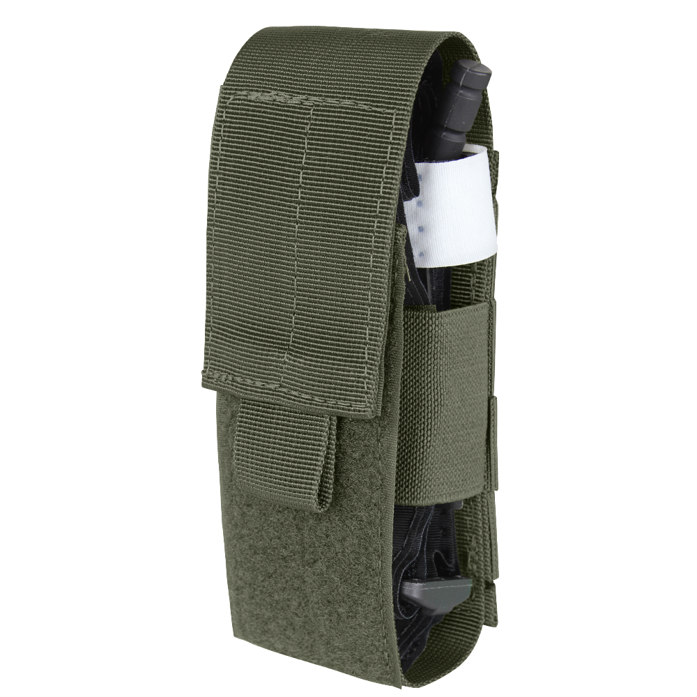 The Condor Universal TQ Pouch in Ranger Green is MOLLE compatible, featuring a hook-and-loop flap closure and allows quick access to a partially visible black tourniquet.